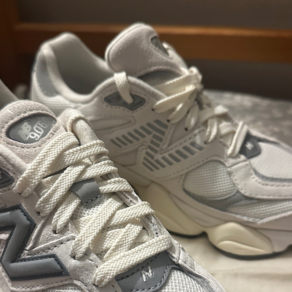 New Balance Women's Cream and Gray Sneakers 9060 Sea Salt U9060ECA - Picture 3 of 5